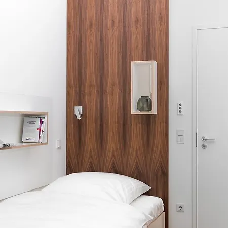 Seminarhaus S1516 Гостевой дом Берлин